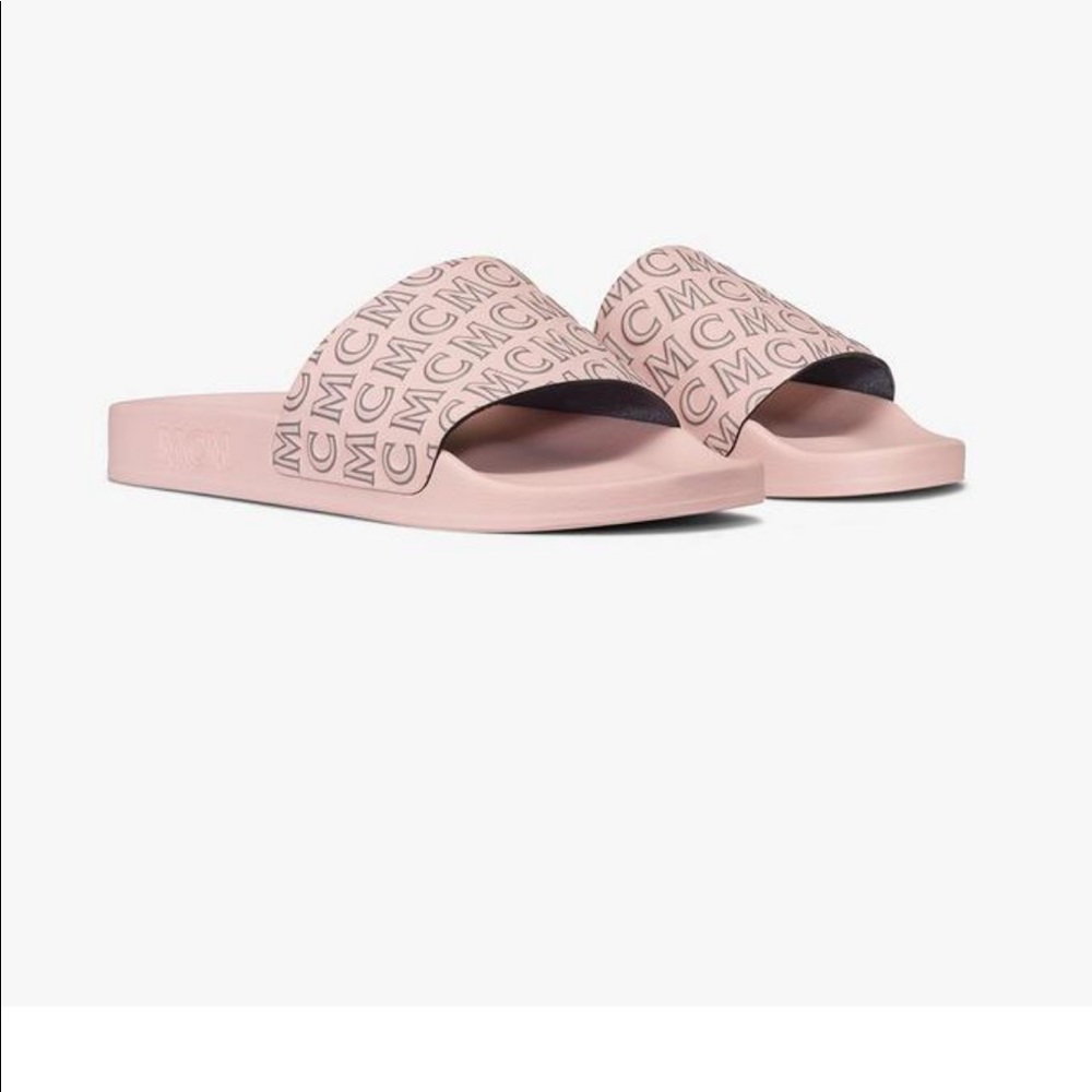 Womens AUTHENTIC MCM rubber slippers